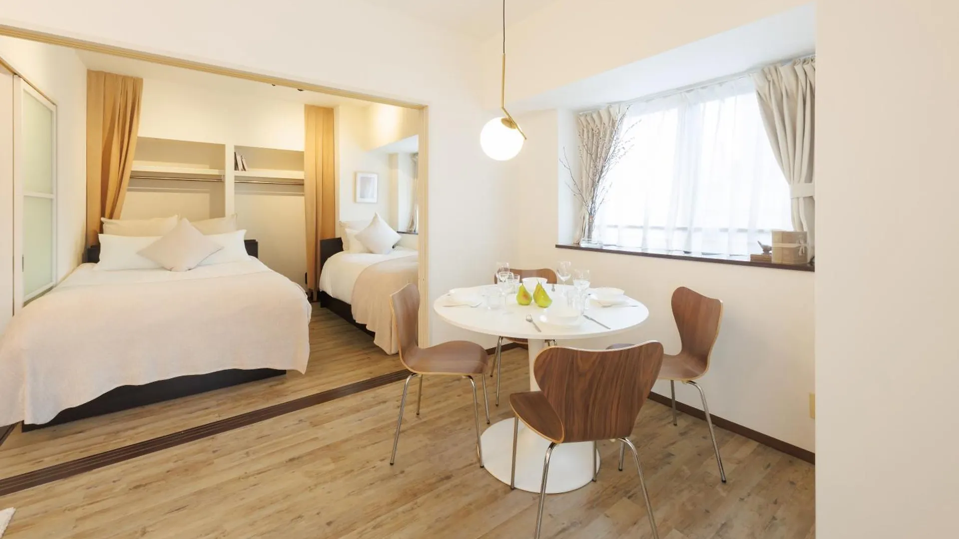 אוסקה City Hotel Namba Suites 0*,  יפן